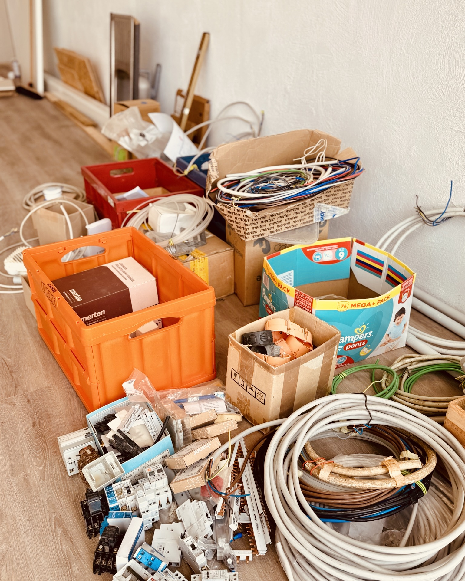 Materialien beim Aufbau der Werkstatt